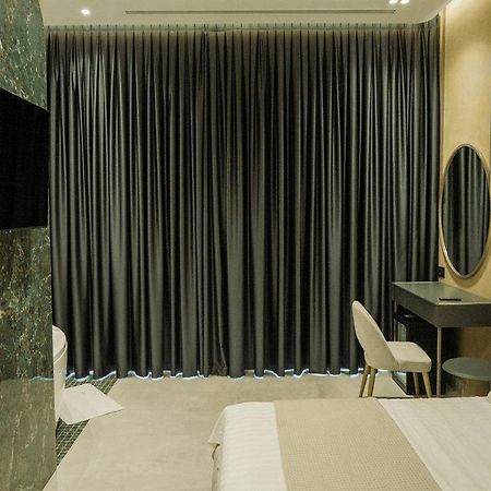 גולם Comfort Suites מראה חיצוני תמונה