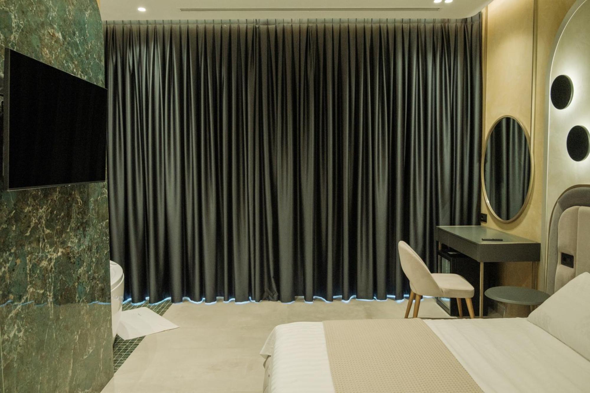 גולם Comfort Suites מראה חיצוני תמונה