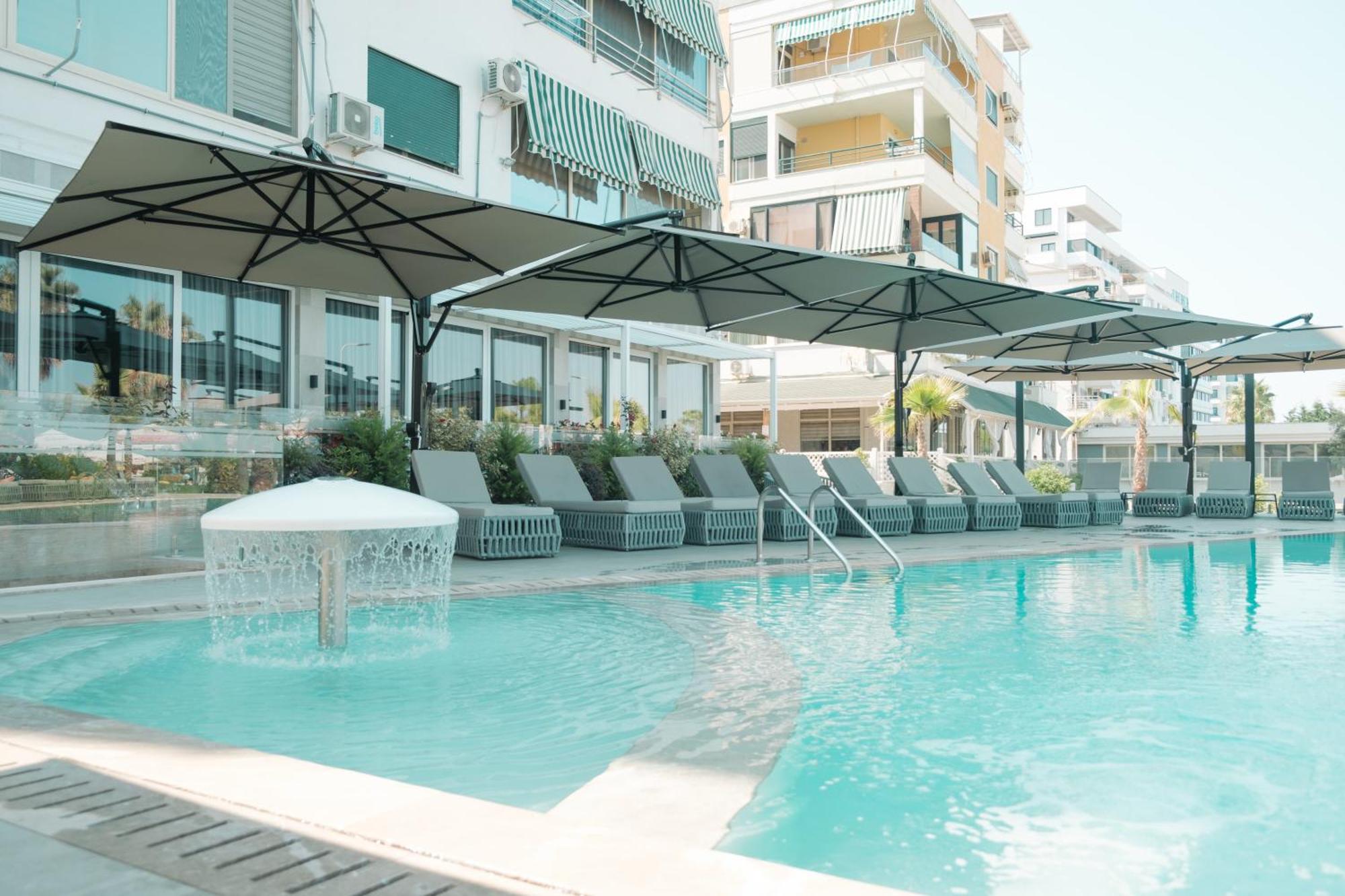 גולם Comfort Suites מראה חיצוני תמונה